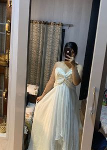 Elegant White Ethnic Gown❤️🎀🦋