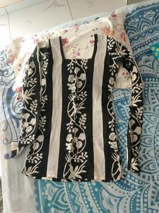 Short Kurti