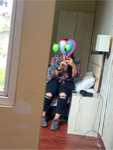 Floral Top &amp; Black Jeans