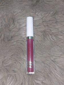 Myglamm liquid lipstick, Shade - Dogging