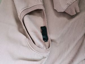 Horizontal Ribbed Peach Colour Unisex Sweatshirt