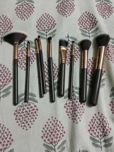 Minara Makeup Brush Set