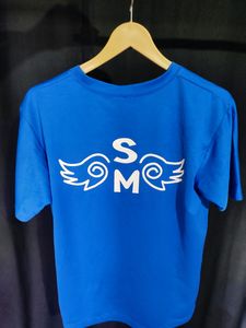 Cotton T-shirt.
