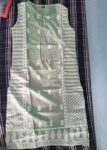 Grey Sleeveless Kurti