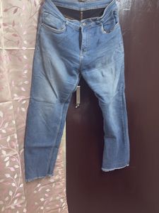 Cropped Raw Hem Jeans