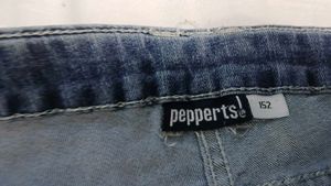 Red crop top With Denim Shorts