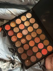 Crown Eyeshadow Palette