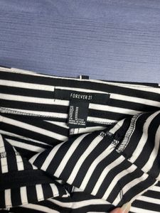 Forever 21 Black &amp; White Smart Dress Shorts