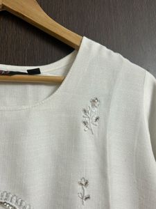 White Embroidered Kurta