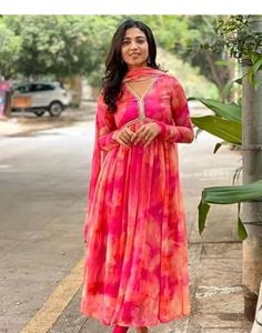 New/Unused Aaliya Cut Gown With Dupatta