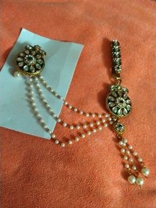 Elegant Kundan Pearl Saree Pin