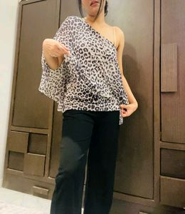 Animal Print One Shoulder Top