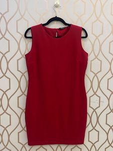Elegant Red Sleeveless Dress for Christmas 🤶