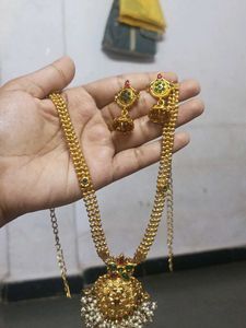 Temple Jewellery With Preals