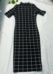 SHEIN Grid Print Bodycon Dress