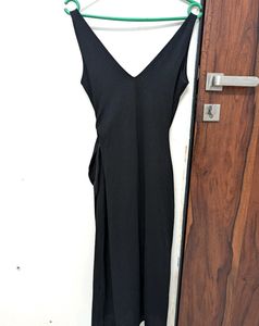 H&amp;M Black Dress New