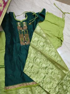 Green Kurtha Set