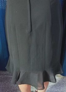 BLACK BOW SKIRT