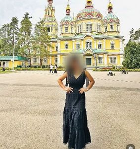 Elegant Black Maxi Dress