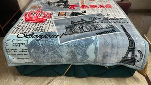Paris-Themed Soft Throw Blanket single bed