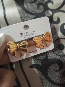 Rose Gold Bow Earrings