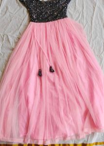 Pretty Glomours Women Gown💝