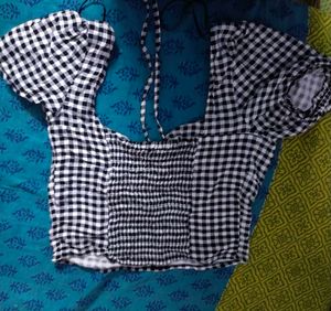 Monochrome Checked Sweetheart Neck Smocked Tie-Up