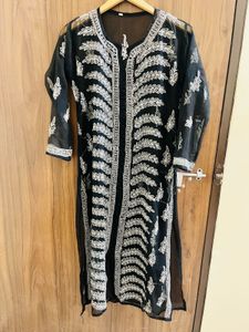 Lakhnavi Kurti