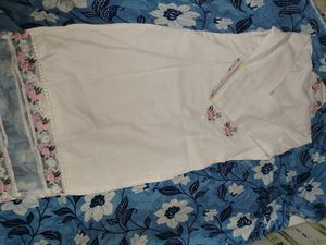 Lace Trim Pakistani Suit