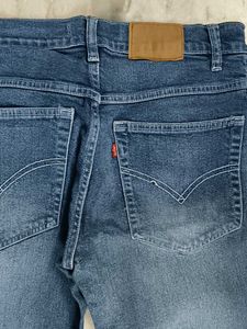 Levi's Stylish Blue Denim Jeans