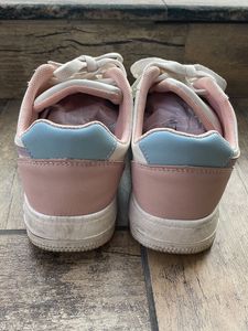 Women’s White Sneakers