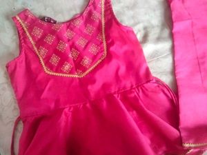 Beautiful Girl kid Traditional/Function Hot Pink