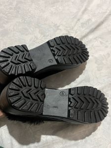 Black Fur Trim Boots