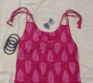 Women Sleeveless Kurti💖
