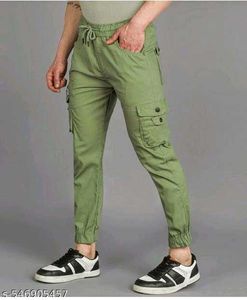 olive/sap green cargo pants 🫒