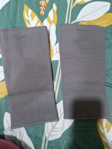 Grey Knee Protecor For Gym And Workout