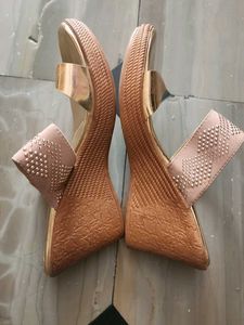 Elegant Stefino Gold Heels