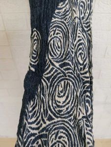 Stylish Black &amp; White Scarf