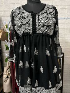Short Chikankari Kurti