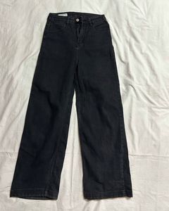 Black Straight Fit Jeans 🖤