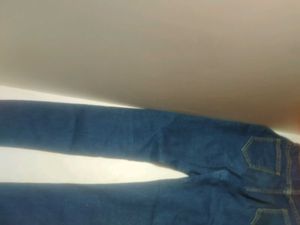women&#39;s Skinny jeans 💙