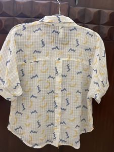 Patterned Women&#39;s Top
