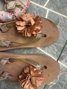 Kid Girl Slippers/ Sandals