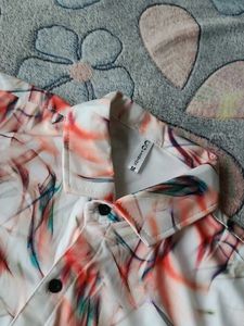 multicolor shirt