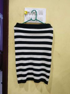 knit skirt size 28-36 can wear