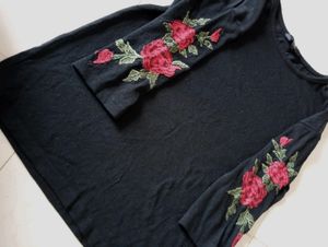 MAX BRAND EMBROIDERED TOP🖤❤️