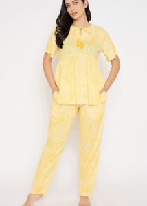 🌼 Clovia Yellow Kurta Set – Sunshine vibes at a….