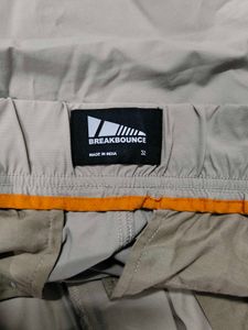 Breakbounce Beige Shorts