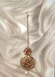 Elegant Gold-Tone Indian Jewelry Set