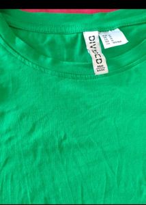 Green H&amp;M Divided Basic Tee -